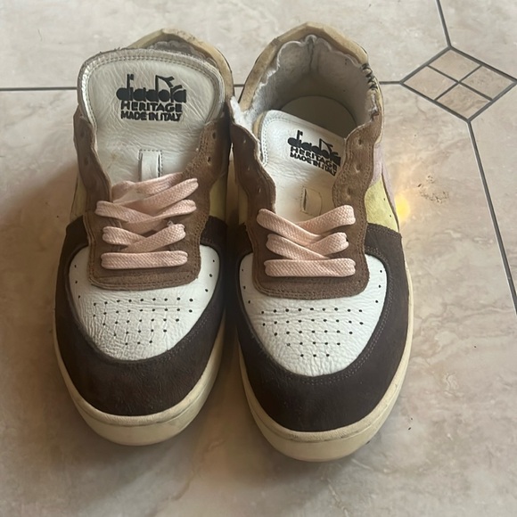 Men’s colorful sneakers/tennis shoes - Picture 1 of 5